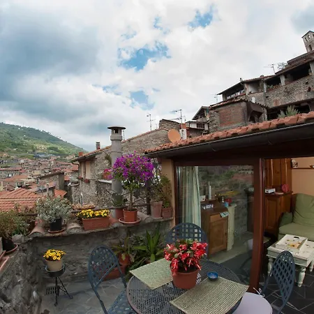 Il Libro 4* Dolceacqua