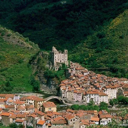 Alojamento de Acomodação e Pequeno-almoço Il Libro Dolceacqua