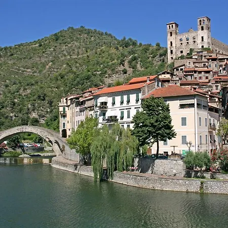 Nocleg ze śniadaniem Il Libro Dolceacqua
