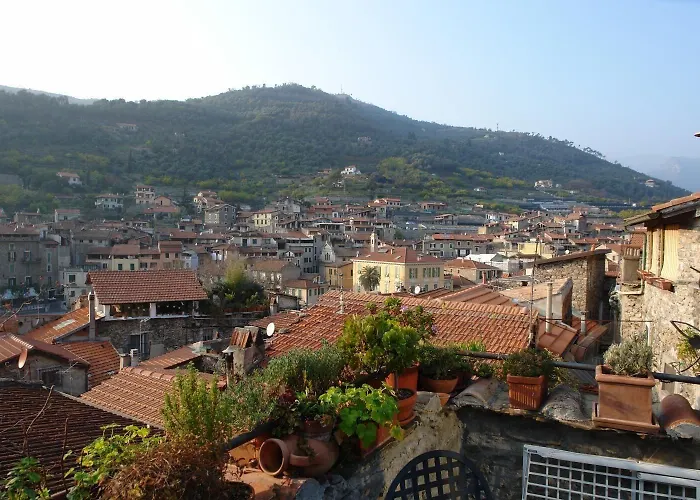 Il Libro 4* Dolceacqua