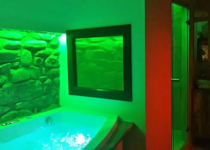 Il Libro 4* Dolceacqua