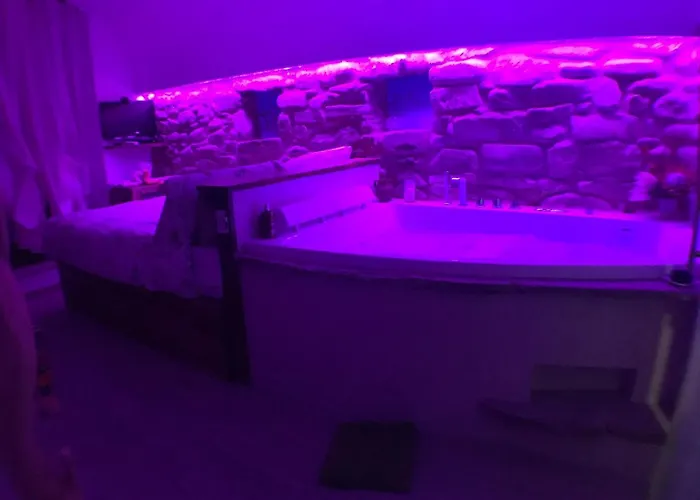 Il Libro فندق مبيت وإفطار دولشياكا